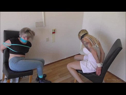 ❤️ Süchtig / gefesselt und geknebelt / Jungfrau in Nöten ❤❌ Anal video bei uns ☑