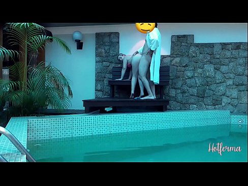 ❤️ Boss lädt Dienstmädchen zum Pool ein, kann aber einem heißen Sex nicht widerstehen ❤❌ Anal video bei uns ☑