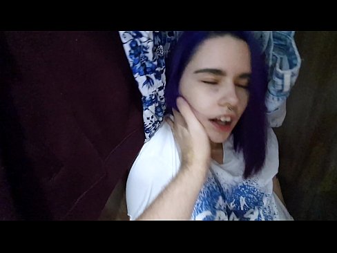 ❤️ Habe meine Schwester im Schrank gefunden und ihr beim Abspritzen geholfen ❤❌ Anal video bei uns ☑